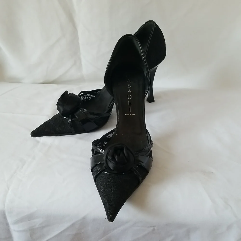 Designer Pump - Picture 4 of 10